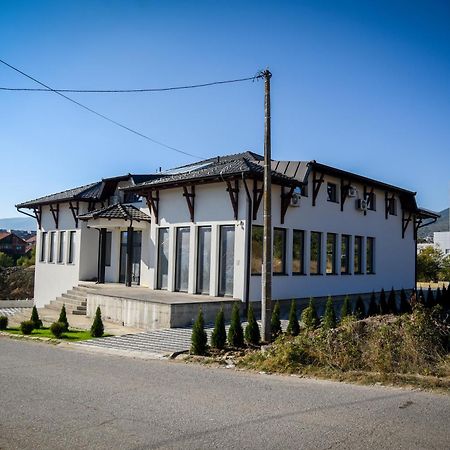 Prenociste Adria Aparthotel Vranje Exterior photo